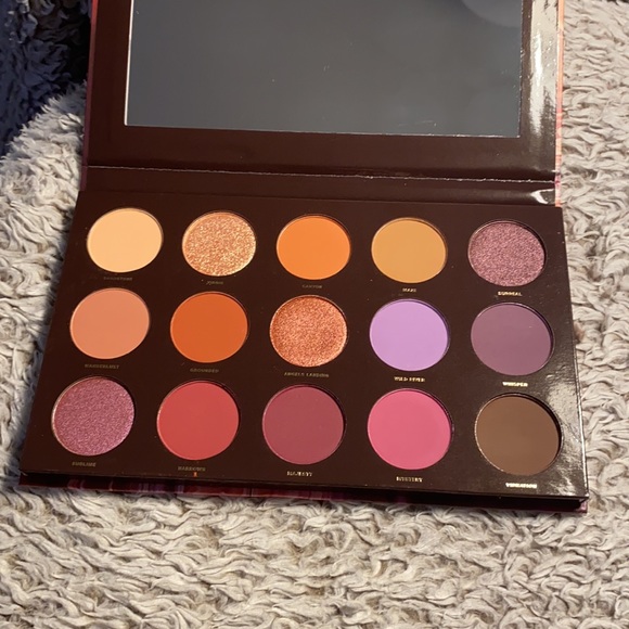 Hipdot Zion Eyeshadow Palette - Picture 2 of 5